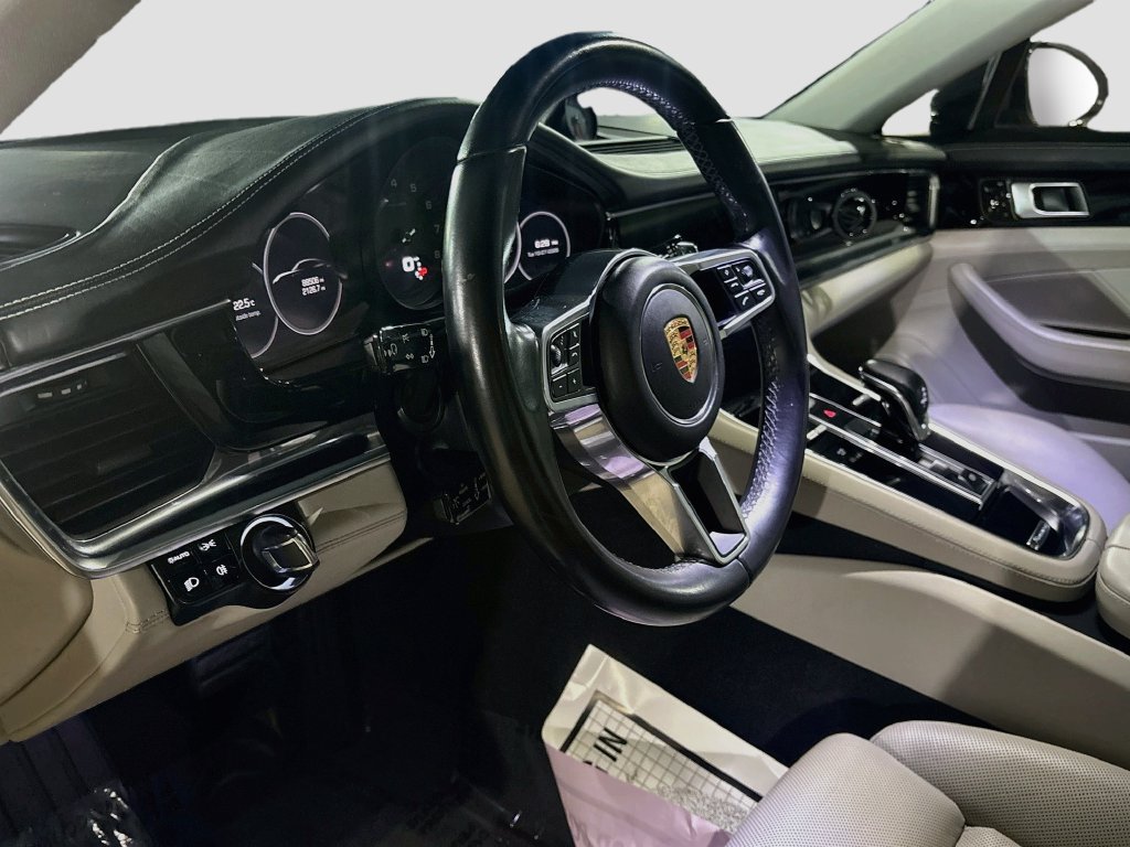 Used 2017 Porsche Panamera 4 AWD/4WD image 15