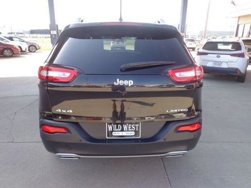 Used 2016 Jeep Cherokee Limited AWD/4WD image 5