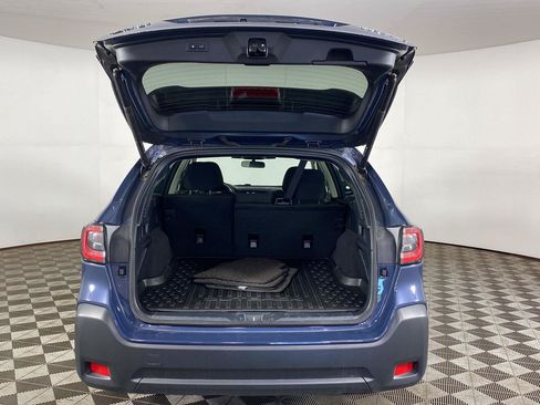 Used 2025 Subaru Outback Premium AWD/4WD image 18