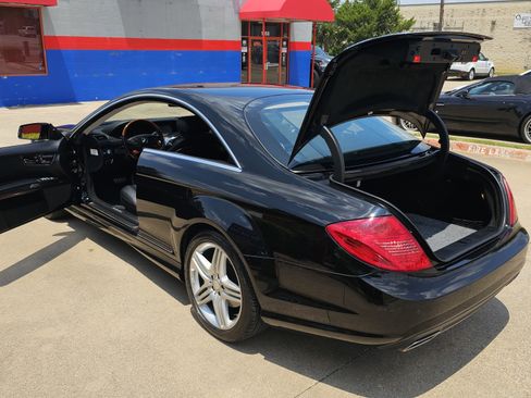 Used 2012 Mercedes-Benz CL 550 4MATIC w/ Sport Pkg image 19