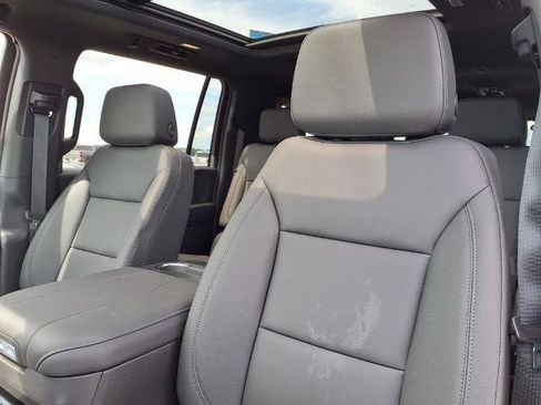 New 2026 Chevrolet Suburban LT w/ Comfort Package AWD/4WD image 27