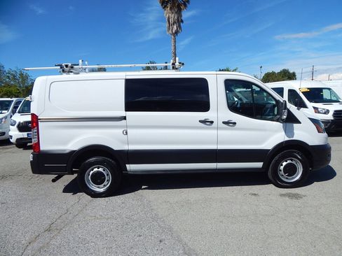 Used 2022 Ford Transit 250 Low Roof image 9
