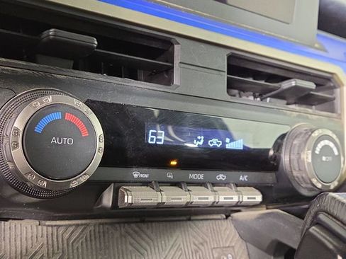 Used 2024 Toyota Tacoma TRD Off-Road AWD/4WD image 14