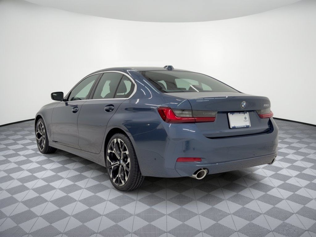 Certified 2025 BMW 330i Sedan RWD image 3