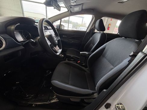 Used 2025 Nissan Versa SV FWD image 26