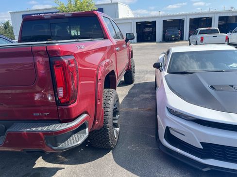 Used 2020 GMC Sierra 1500 SLT w/ SLT Premium Plus Package AWD/4WD image 5