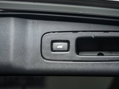 Used 2015 Honda CR-V Touring image 10