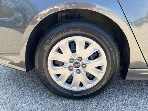 Used 2019 Ford Fusion S image 9