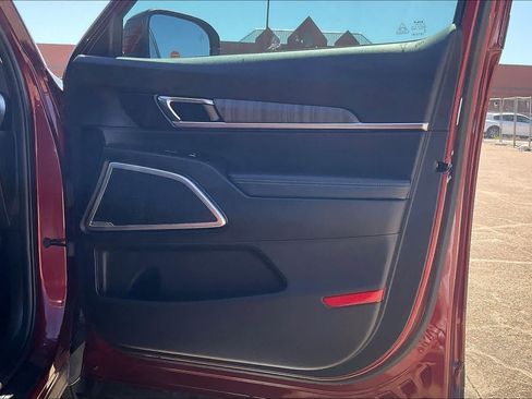 Certified 2024 Kia Telluride EX w/ EX Captain's Chair Package FWD image 26