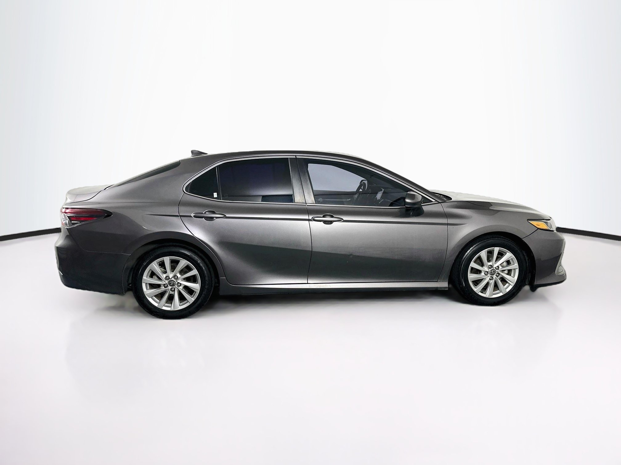 Used 2023 Toyota Camry LE FWD image 10