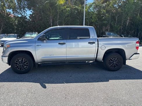 Used 2020 Toyota Tundra SR5 w/ SR5 Leather Package image 4