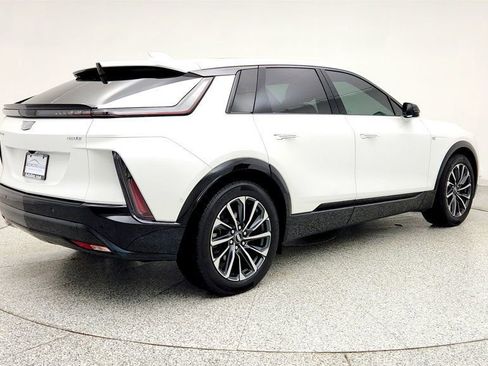 Used 2024 Cadillac Lyriq Sport image 5