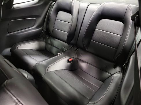 Used 2021 Ford Mustang GT Premium image 21