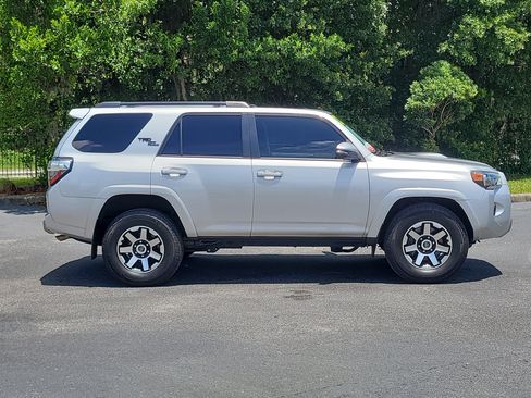 Used 2023 Toyota 4Runner TRD Off-Road Premium w/ Moonroof Package AWD/4WD image 8
