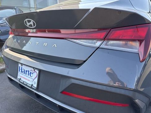 Used 2024 Hyundai Elantra SEL FWD image 17