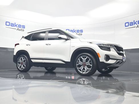 Certified 2021 Kia Seltos SX AWD/4WD image 39