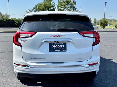 Used 2022 GMC Terrain Denali w/ Denali Premium Package AWD/4WD image 6
