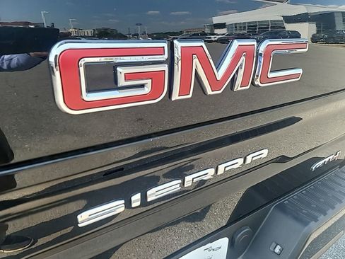 Used 2021 GMC Sierra 1500 AT4 AWD/4WD image 12