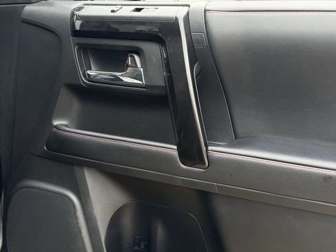 Used 2020 Toyota 4Runner Venture w/ Moonroof Package image 29