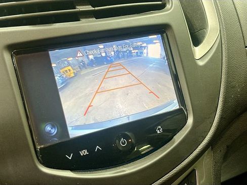 Used 2016 Chevrolet Trax LT w/ LT Convenience Package image 15