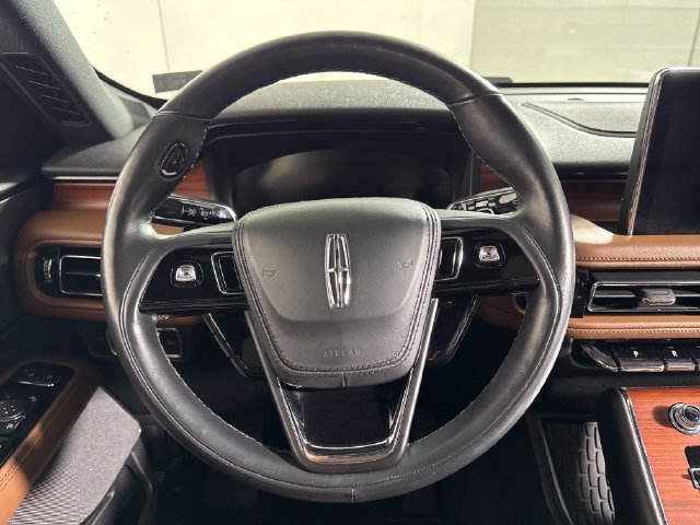 Used 2023 Lincoln Aviator Reserve w/ Equipment Group 201A AWD/4WD image 26