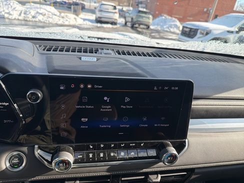 Used 2024 Chevrolet Colorado LT w/ LT Convenience Package III image 24