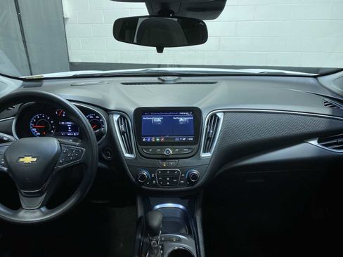 Used 2024 Chevrolet Malibu LT image 10