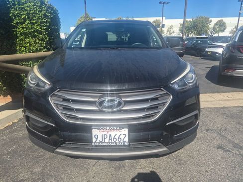 Used 2017 Hyundai Santa Fe Sport FWD image 3
