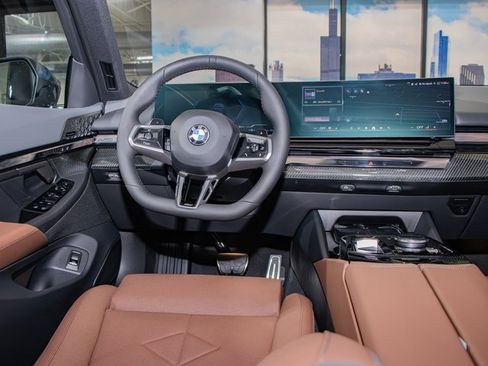 New 2026 BMW 540i xDrive 540i xDrive w/ M Sport Package image 16