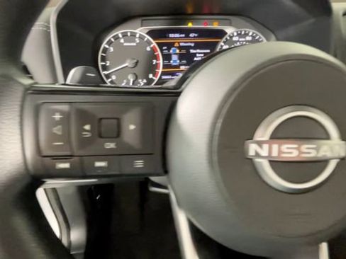 Used 2023 Nissan Rogue SV AWD/4WD image 25