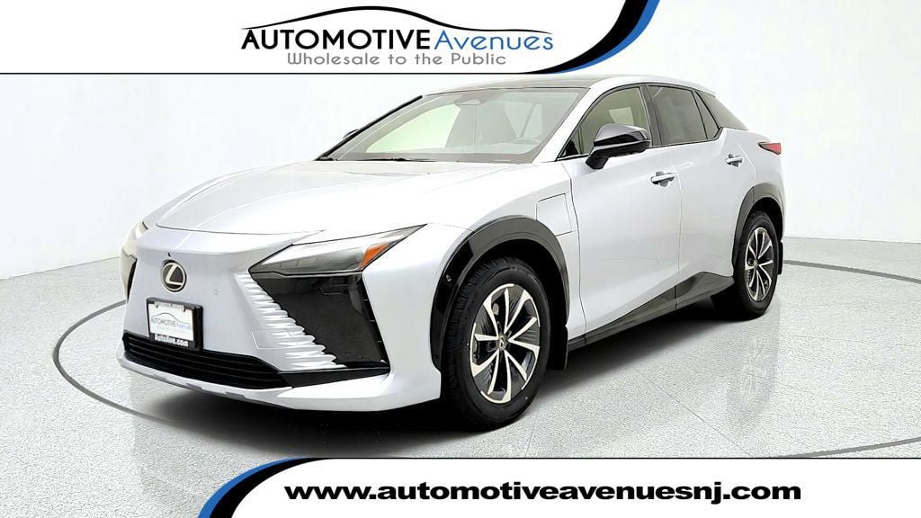 Used 2023 Lexus RZ 450e Premium w/ Technology Package AWD/4WD image 1