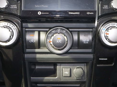 Used 2024 Toyota 4Runner TRD Off-Road image 21