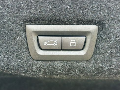 New 2026 BMW i5 eDrive40 RWD image 13