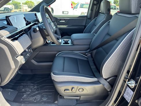 Used 2026 GMC Sierra EV Elevation image 27