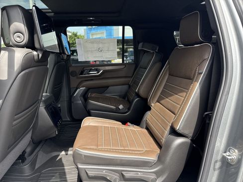 New 2026 GMC Yukon XL Denali Ultimate w/ LPO, Floor Liner Package AWD/4WD image 20