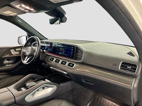 Used 2023 Mercedes-Benz GLS 450 4MATIC image 14