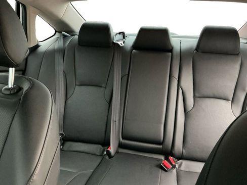 Used 2024 Honda Accord Touring image 13