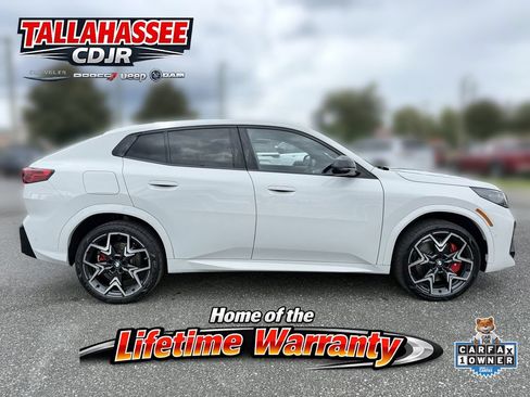Used 2024 BMW X2 xDrive28i w/ Premium Package AWD/4WD image 2