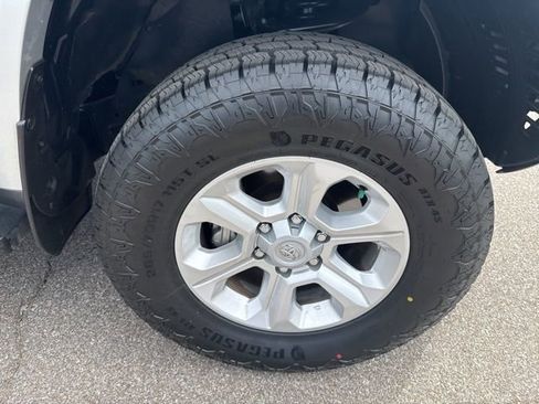 Used 2024 Toyota 4Runner SR5 AWD/4WD image 13