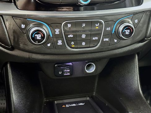 Used 2023 Chevrolet Traverse Premier w/ Redline Edition image 16