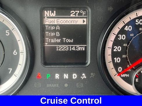 Used 2016 RAM 2500 SLT image 10