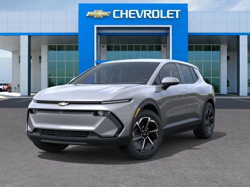 New 2026 Chevrolet Equinox EV LT image 6