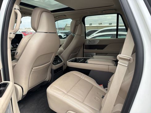 Used 2020 Lincoln Navigator Reserve w/ Equipment Group 208A Reserve image 12