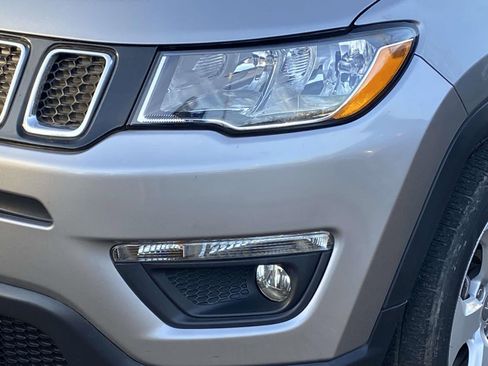 Used 2020 Jeep Compass Latitude image 6