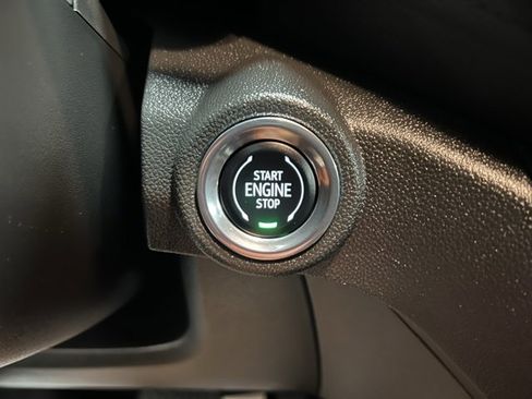 Used 2023 Chevrolet TrailBlazer LT image 37