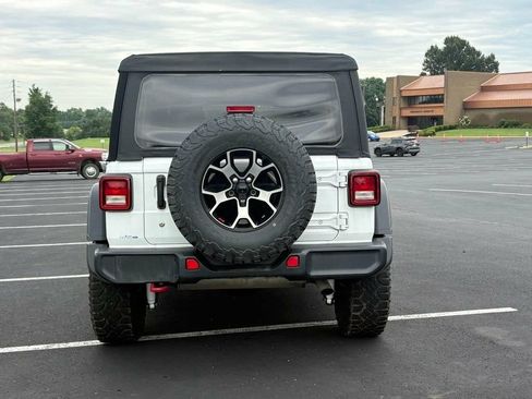 Used 2018 Jeep Wrangler Unlimited Rubicon AWD/4WD image 6