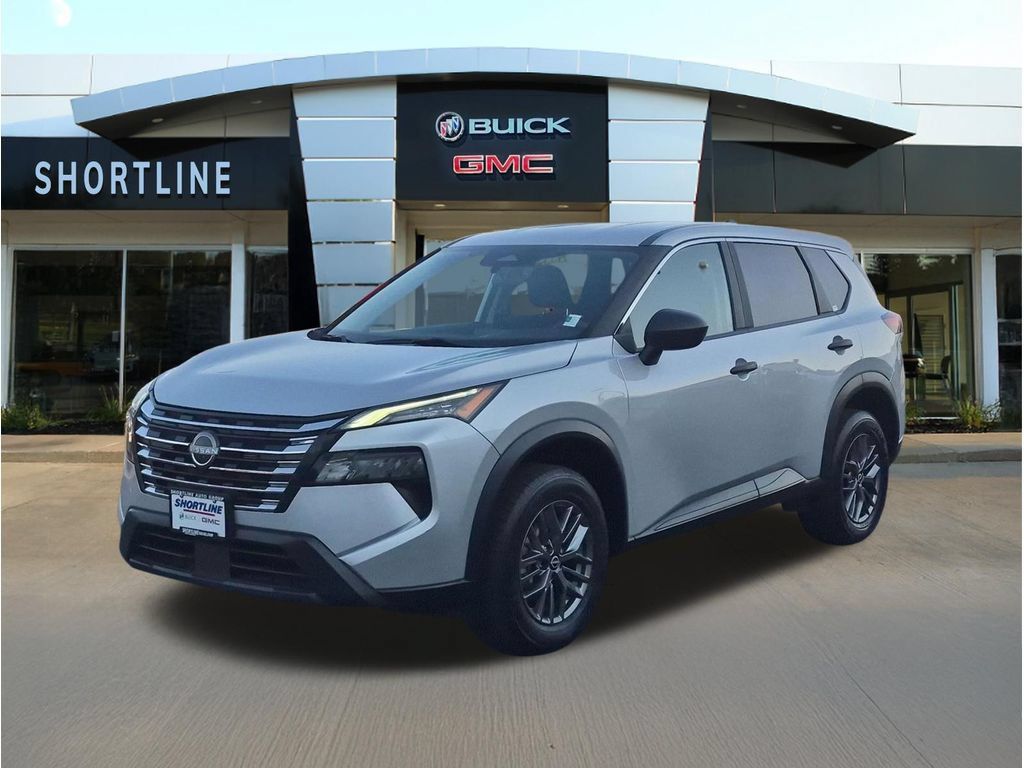 Used 2024 Nissan Rogue S AWD/4WD image 7