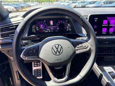 Used 2024 Volkswagen Atlas Cross Sport SEL R-Line AWD/4WD image 16