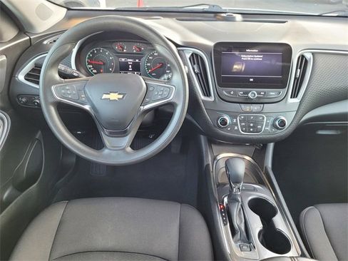 Used 2023 Chevrolet Malibu LT image 7