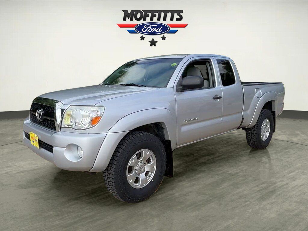 Used 2011 Toyota Tacoma PreRunner w/ SR5 Pkg #2 RWD image 1